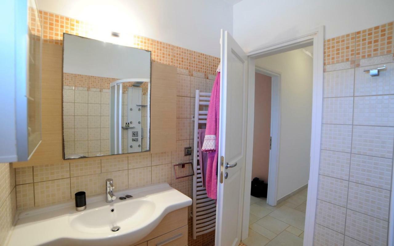 Villa Busho Nausa Zewnętrze zdjęcie