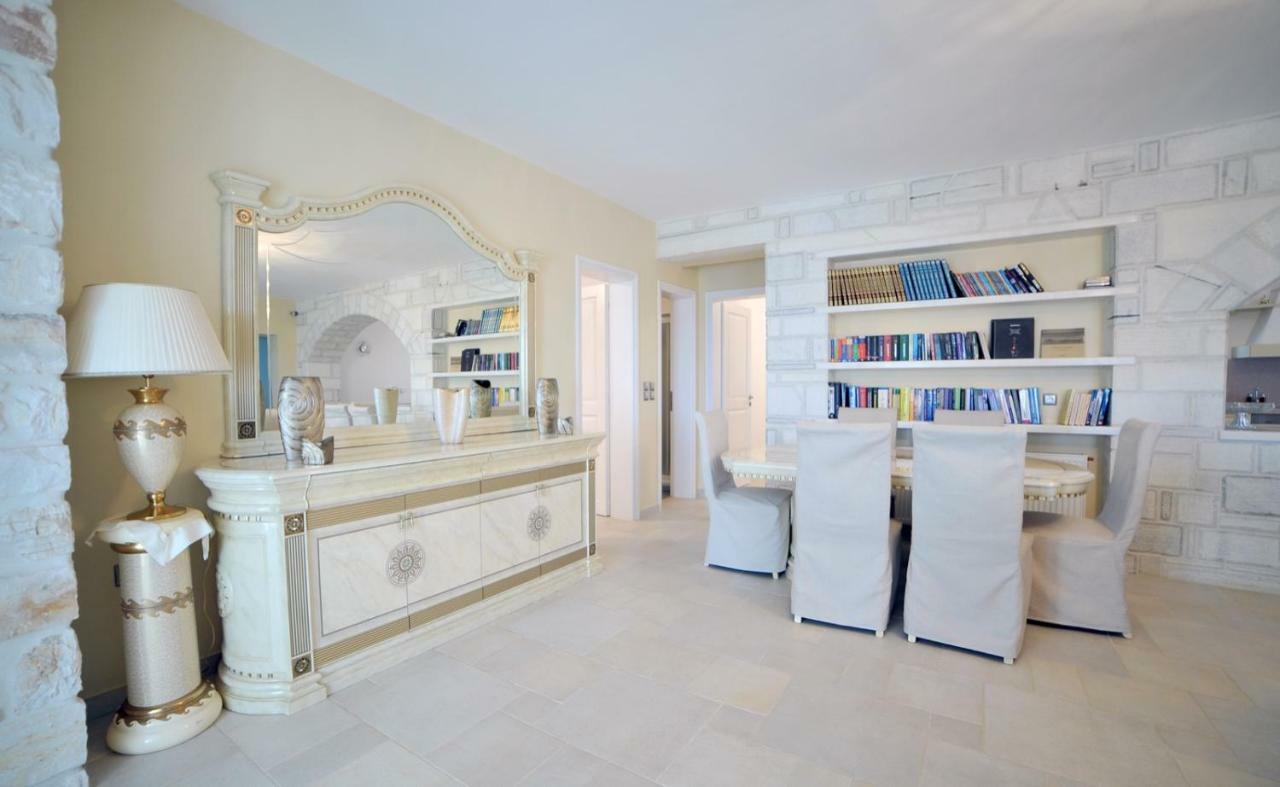 Villa Busho Nausa Zewnętrze zdjęcie