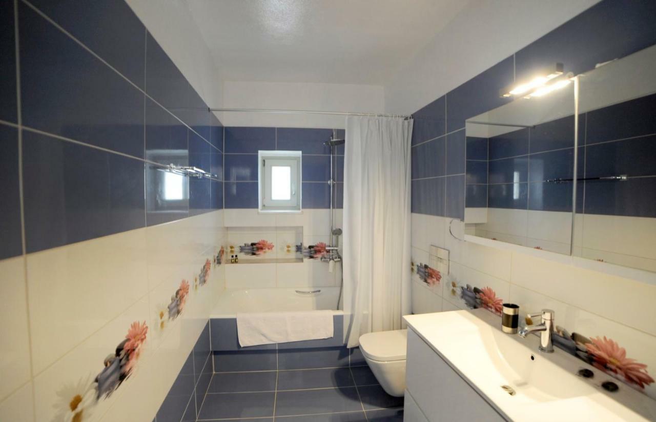 Villa Busho Nausa Zewnętrze zdjęcie