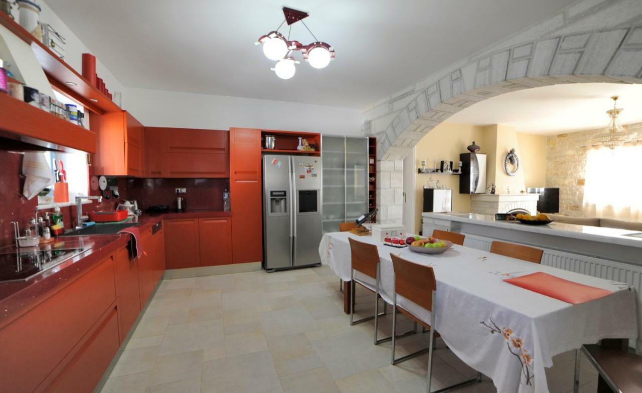 Villa Busho Nausa Zewnętrze zdjęcie